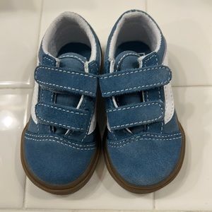 Blue and white toddler vans. Never worn. Great condition.
